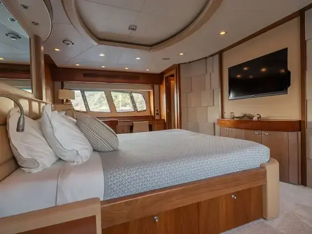 Sunseeker 30M Yacht