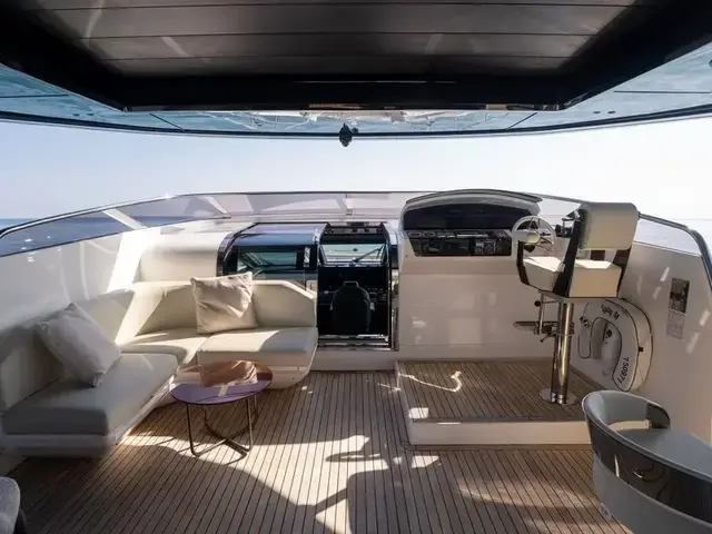 Sunseeker 105 Yacht