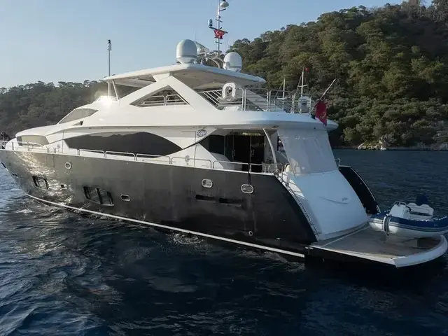 Sunseeker 30M Yacht