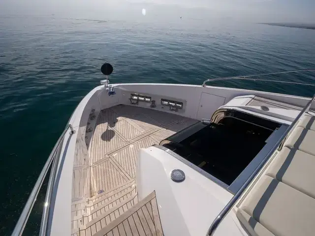 Sunseeker 105 Yacht