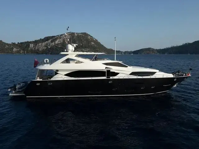 Sunseeker 30M Yacht