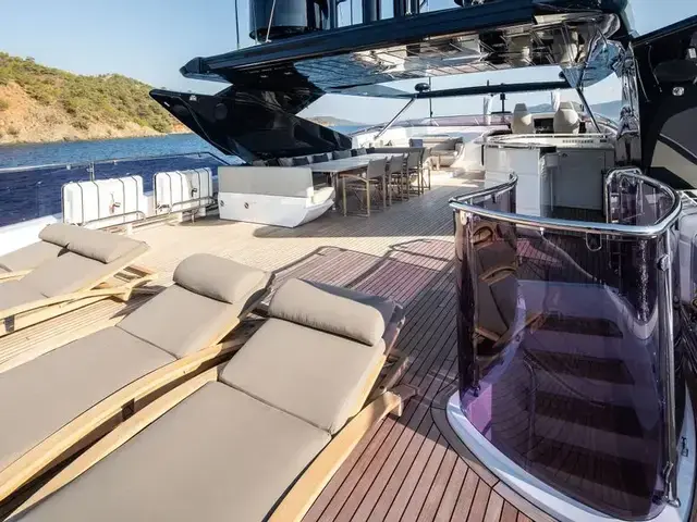 Sunseeker 116 Yacht