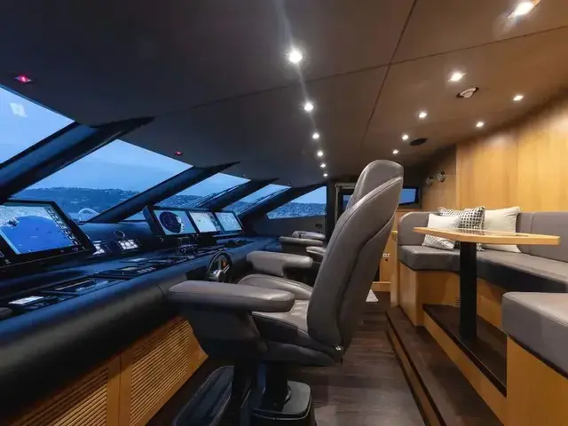 Sunseeker 131 Yacht