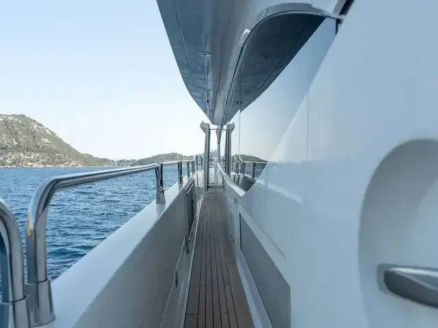 Sunseeker 30M Yacht