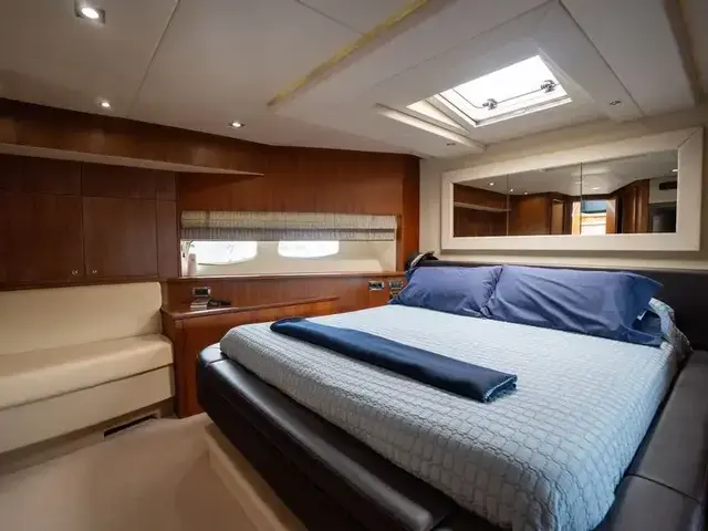 Sunseeker 86 Yacht