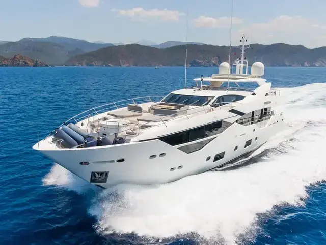 Sunseeker 116 Yacht