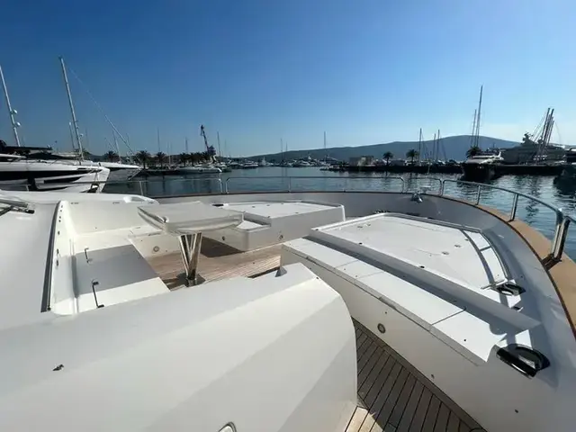 Sunseeker 28M Yacht