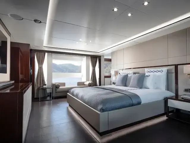 Sunseeker 116 Yacht