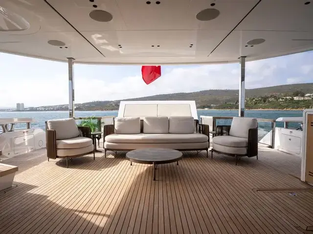 Sunseeker 105 Yacht