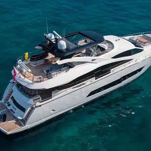 2015 Sunseeker 86 Yacht