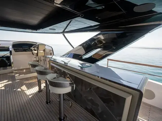 Sunseeker 105 Yacht