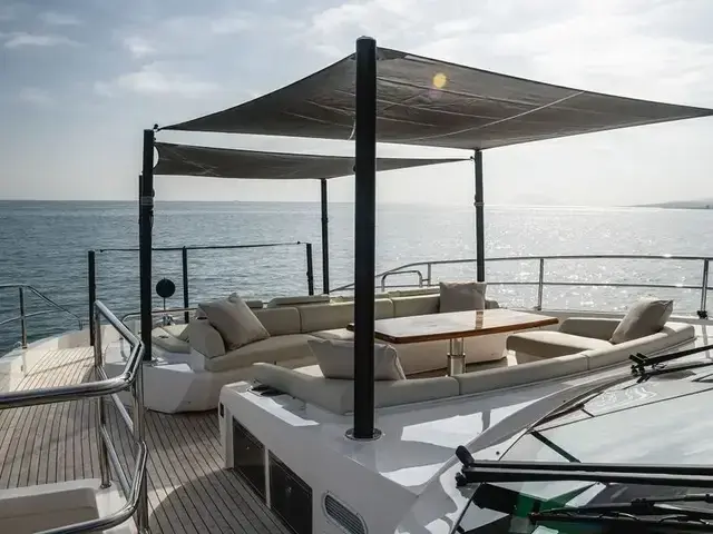 Sunseeker 105 Yacht