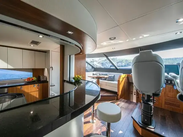 Sunseeker 86 Yacht