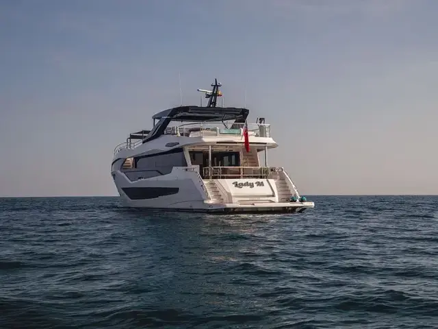 Sunseeker 105 Yacht