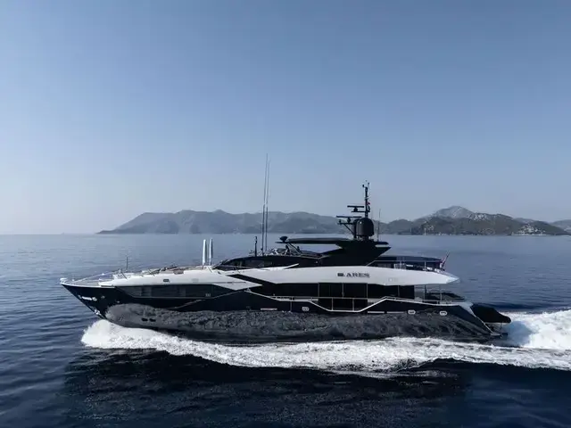 Sunseeker 116 Yacht