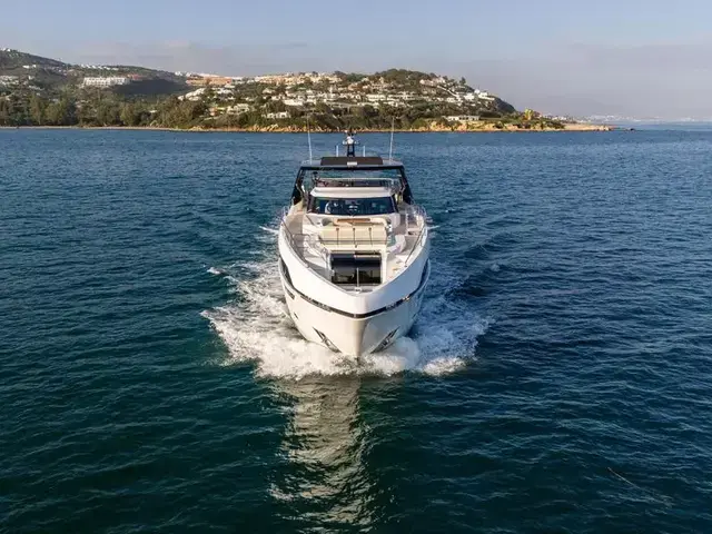 Sunseeker 105 Yacht