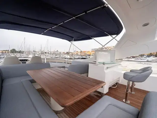 Sunseeker 86 Yacht