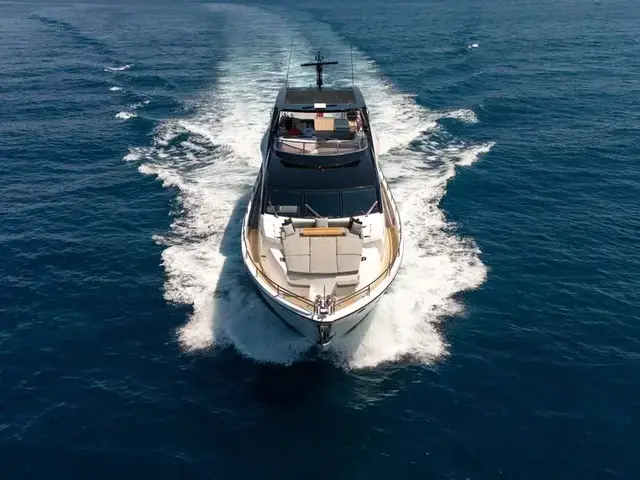 Sunseeker 88 Yacht