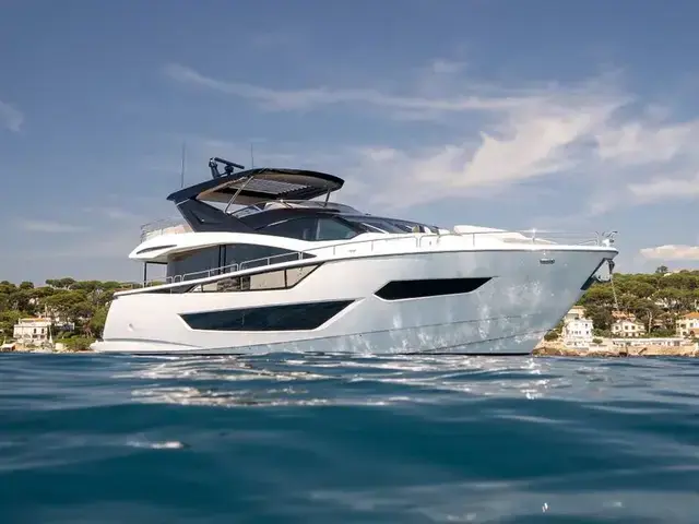 Sunseeker 88 Yacht