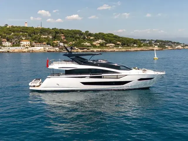 Sunseeker 88 Yacht