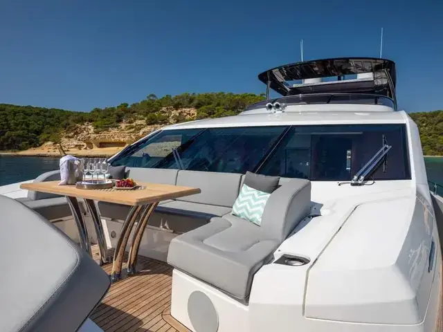 Sunseeker 86 Yacht