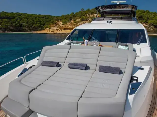 Sunseeker 86 Yacht