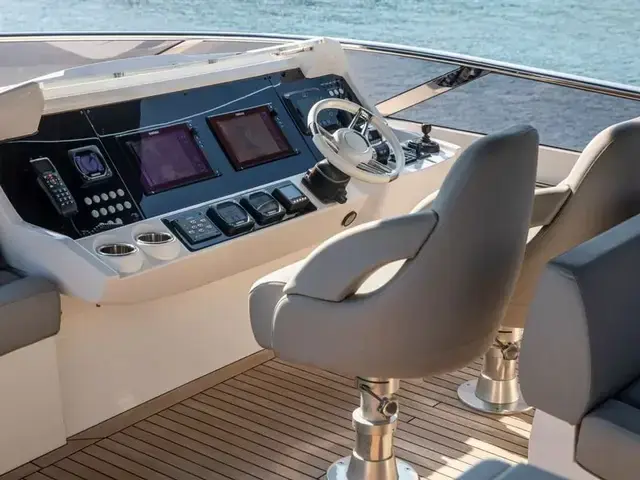 Sunseeker 86 Yacht