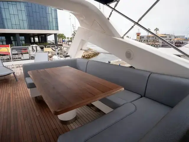 Sunseeker 86 Yacht