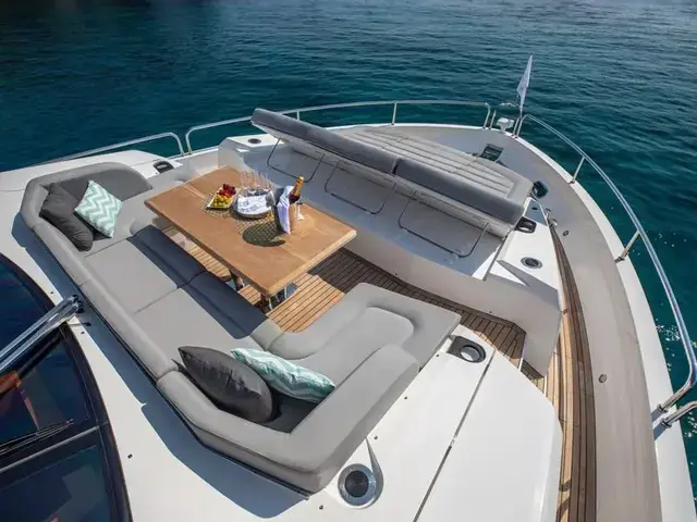 Sunseeker 86 Yacht