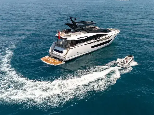 Sunseeker 88 Yacht