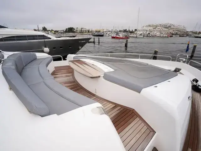 Sunseeker 86 Yacht