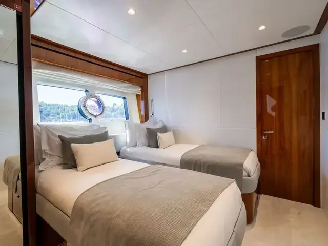 Sunseeker 28M Yacht