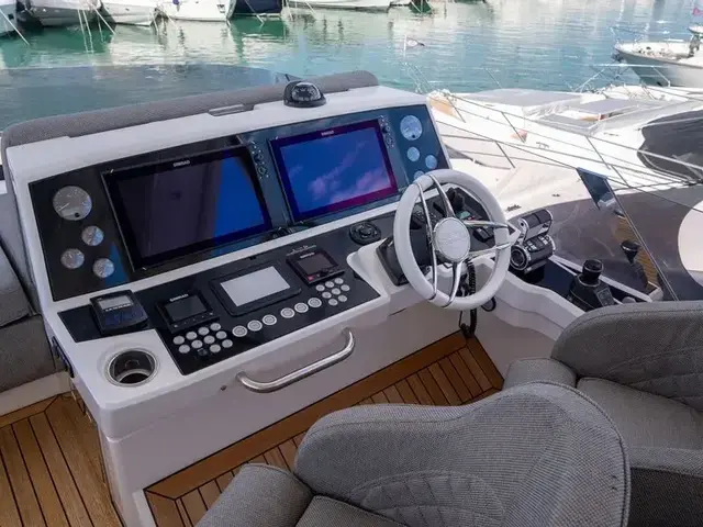 Sunseeker 76 Yacht