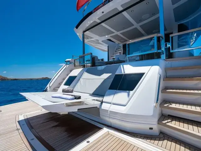 Sunseeker 88 Yacht