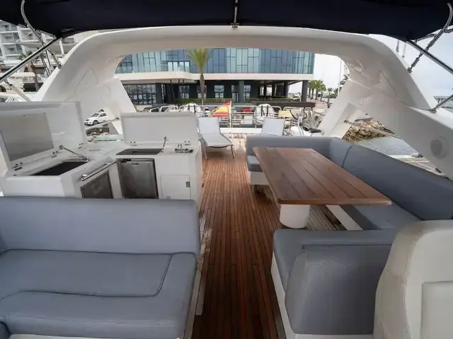 Sunseeker 86 Yacht