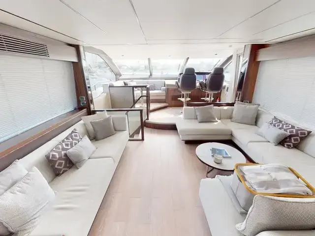 Sunseeker 76 Yacht