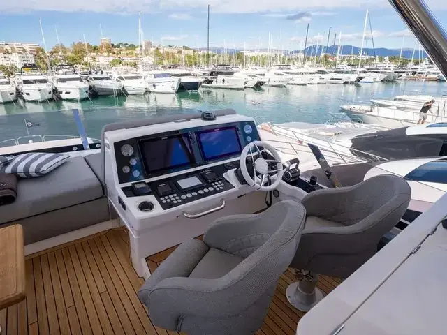 Sunseeker 76 Yacht