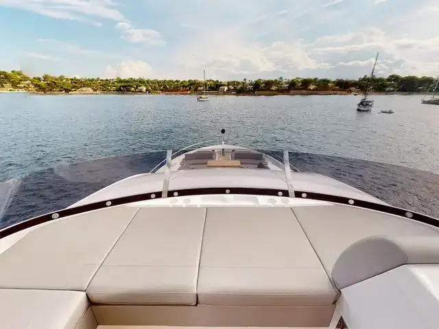 Sunseeker 76 Yacht