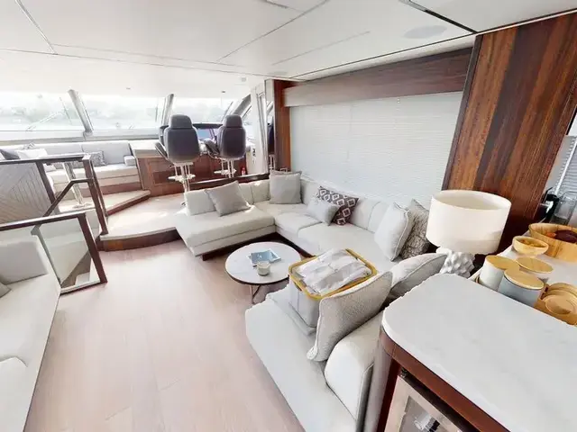 Sunseeker 76 Yacht