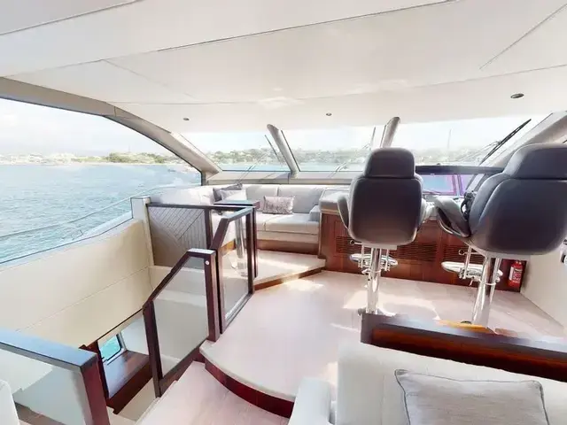 Sunseeker 76 Yacht