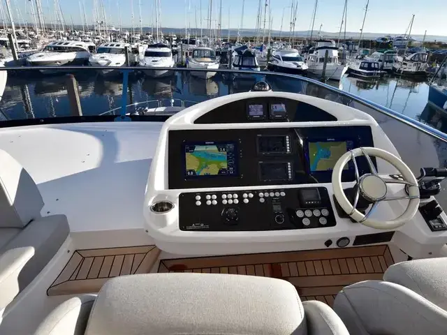 Sunseeker 75 Yacht