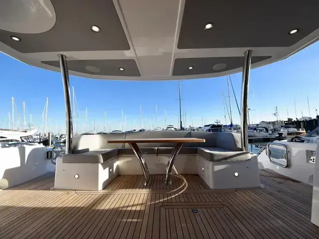 Sunseeker 75 Yacht