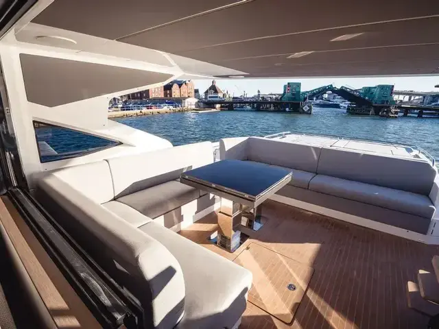 Sunseeker 75 Sport Yacht