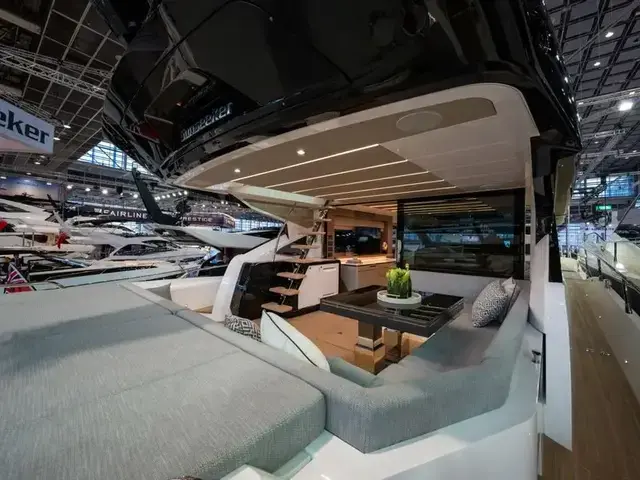 Sunseeker 75 Sport Yacht