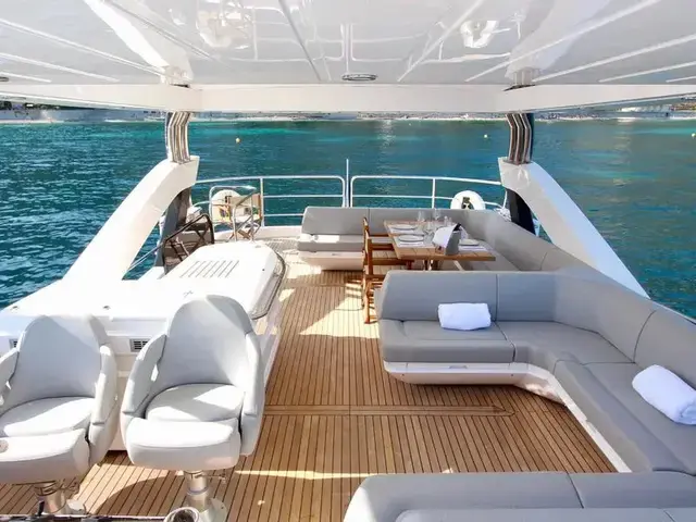 Sunseeker 75 Yacht