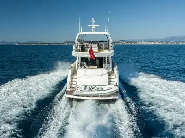 Sunseeker 76 Yacht