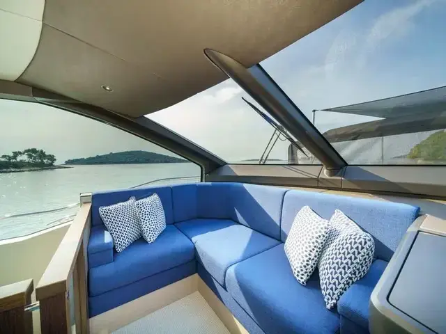 Sunseeker 76 Yacht