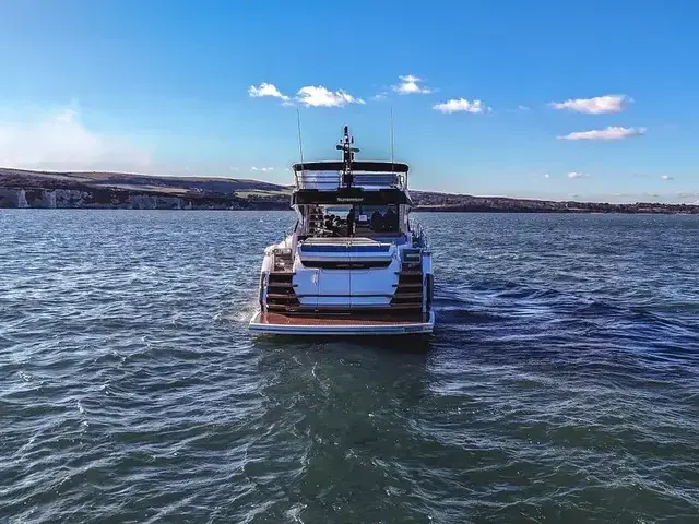 Sunseeker 75 Sport Yacht