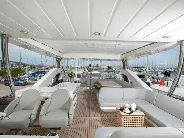 Sunseeker 75 Yacht