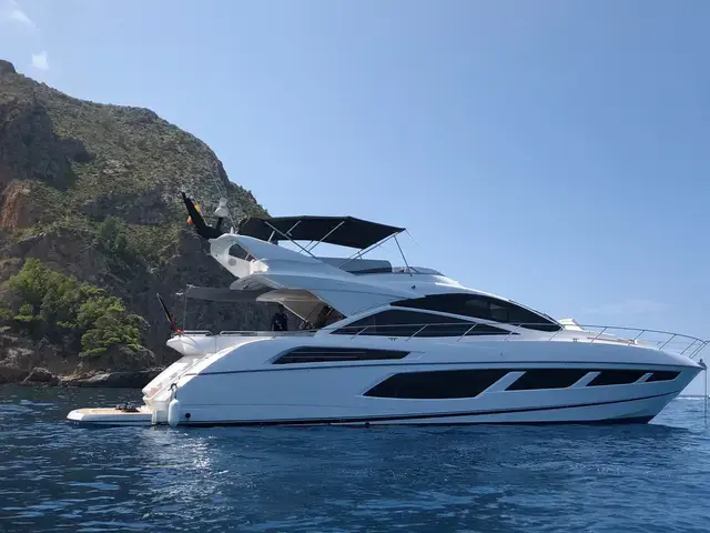 Sunseeker 68 Sport Yacht